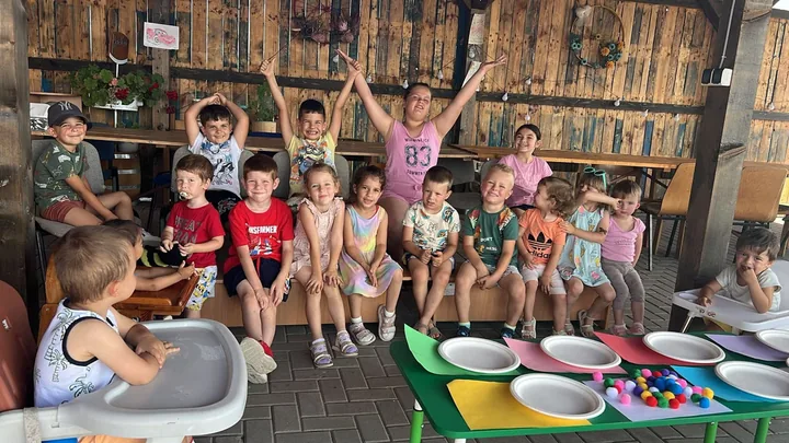 Copii la activitățile Tărâmul Magic